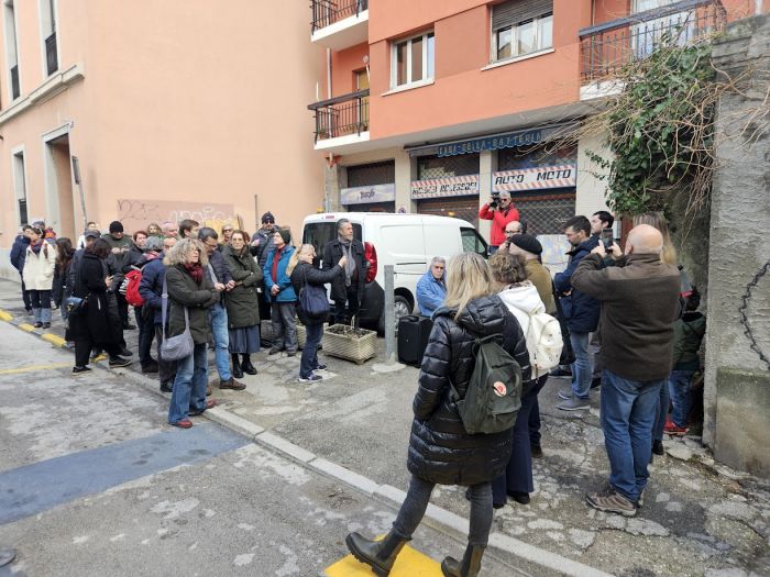 "Salviamo gli alberi e l’edificio dell’ex Pavan!", questa mattina manifestazione a Ssn Giacomo