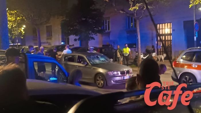 Investimento serale in viale D'Annunzio 