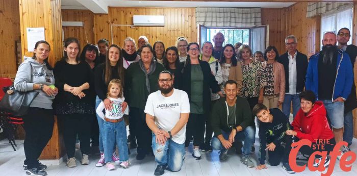 Sorpresa per i 70 anni della Maestra Renata, réunion con i suoi 'pici'! Ricordi e commozione 