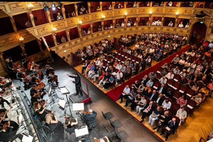 Teatro Verdi, lavoratori in sciopero: salta la prima, sarà recuperata l'8 novembre 