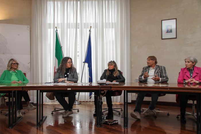“Pasqua in Piazza - Mercatino dell'Usato", a Pasqua E Pasquetta tante opportunità dietro piazza Unità