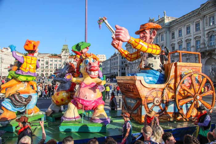 Re Carnival, sabato sulle Rive divertimento sfrenato, gioia, allegria e tanta voglia di vivere (FOTO)