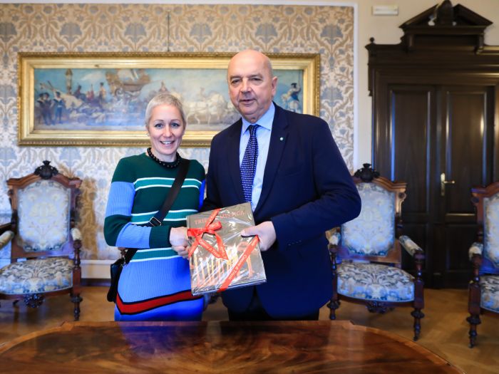 Il Sindaco Dipiazza ha ricevuto nel salotto azzurro il nuovo direttore provinciale dell'Aci, Giuliana Deste