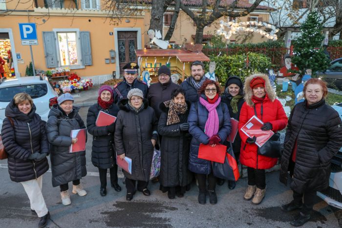 “A Opicina… Natale con noi 2024”: oggi inaugurazione dell'albero di Natale e delle luci del Presepe