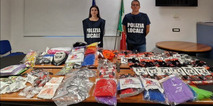 Non sarà un Halloewen da paura a Trieste, sequestrati articoli e maschere pericolose!!