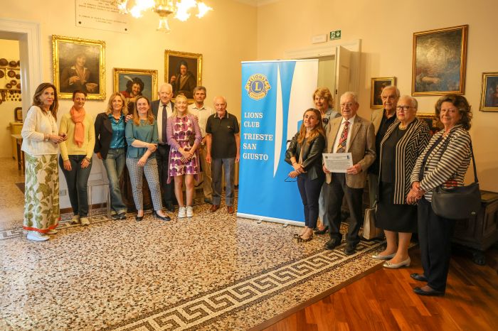 Tornano a splendere i ritratti dei Bonomo: Lions dona al Museo Sartorio 4 capolavori del 700 restaurati