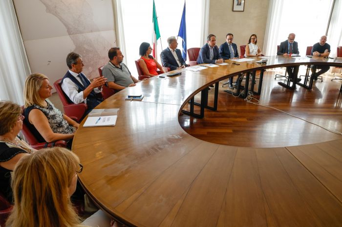 Grande festa ed entusiasmo in città per i 200 anni dell'amatissimo Cimitero di Sant'Anna 