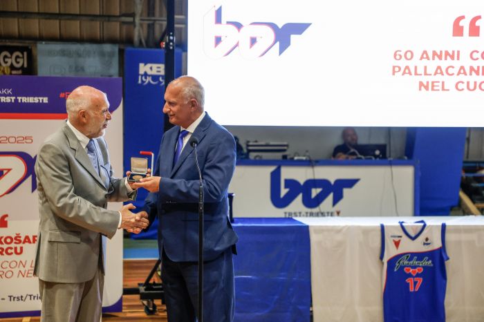 Conferita la medaglia bronzea della città di Trieste, all'Asd Akk Bar Basket per il 60esimo anno di fondazione 