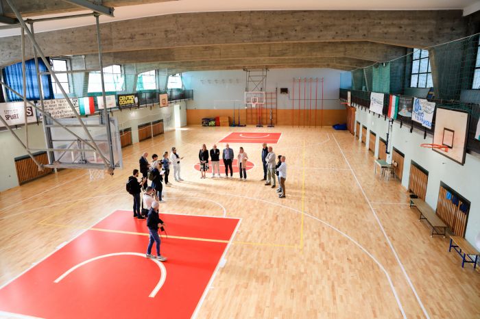 Conclusi i lavori nella palestra della De Morpurgo: nuova vita per studenti e associazioni sportive