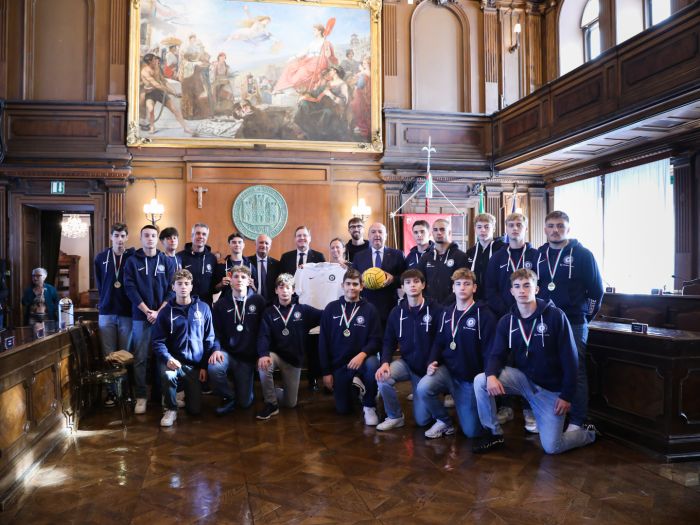 Trieste accoglie i giovani campioni della Pallanuoto: Scudetto Allievi B celebrato in Comune