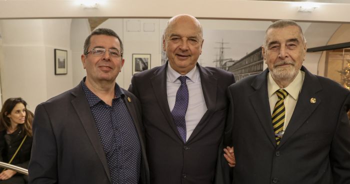 Un viaggio nella memoria di Trieste: presentato il libro sulle piazze storiche della città