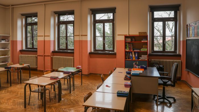 Scuola Trubar di Basovizza, 632mila euro di lavori: copertura rifatta, serramenti nuovi e facciate rinnovate