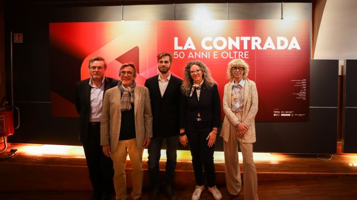Tra passato e futuro, presentata la mostra "La Contrada: 50 anni e oltre"
