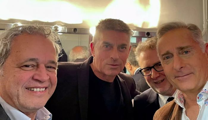 Enrico Mentana rimarrà a LA7 fino al 2026, contratto esteso 