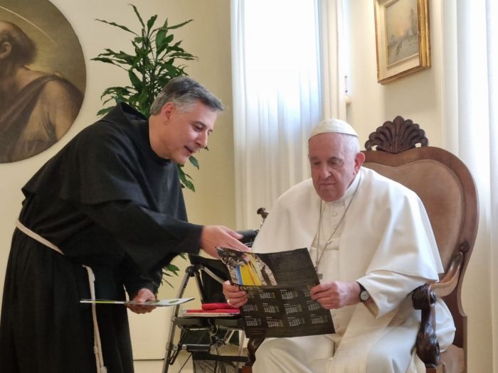 Padre Fortunato, 'a Natale invitate un povero, un rifugiato'