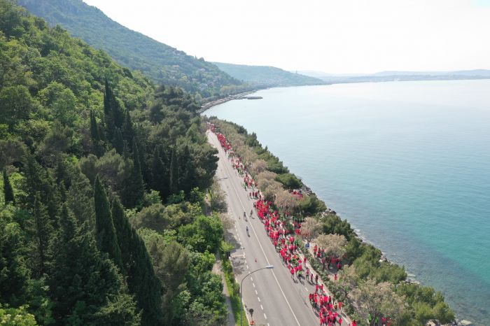 WWF FVG presente alla Trieste Spring Run 2024 con i ragazzi del liceo Carducci-Dante