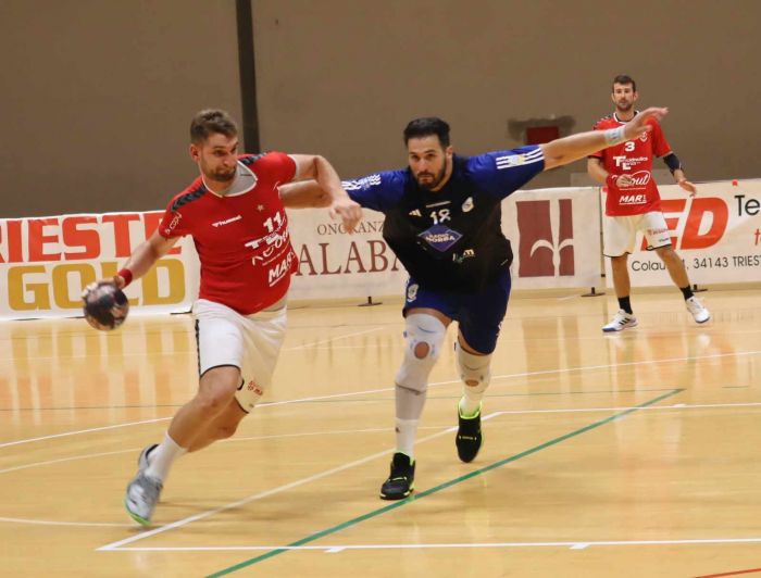 Esordio amaro per la Pallamano Trieste in serie A, sconfitta in casa dal forte Conversano 