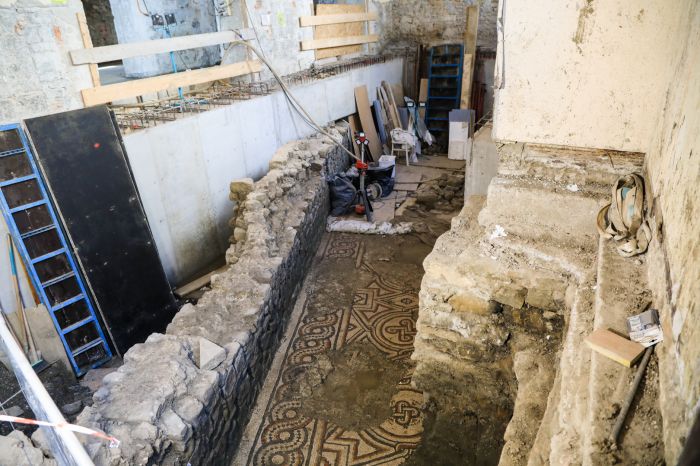 Nuovi tesori archeologici a Trieste: la basilica paleocristiana riemerge sotto le vie Madonna del Mare e Tigor