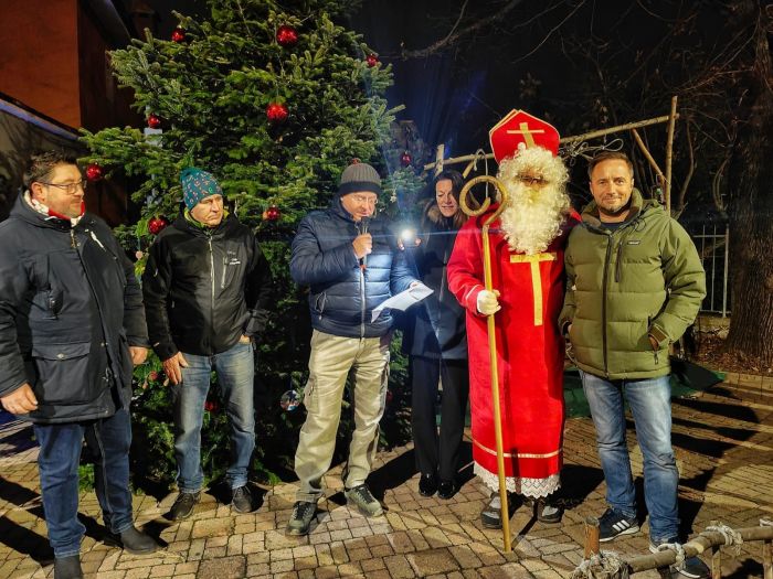 Duino Aurisina si accende di Natale: luci, eventi e tanta magia per le feste
