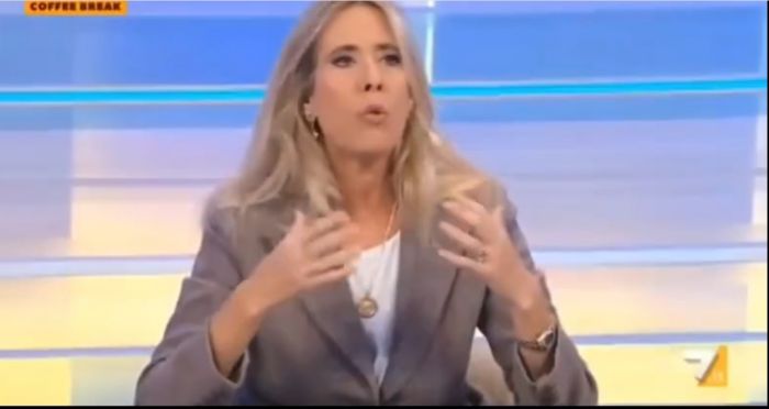 On. Mennuni: "Maternità sia massima aspirazione per le ragazze". Polemica social