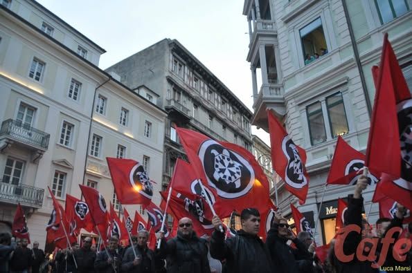 'Manifesti e striscioni a Trieste, battaglia sulla 'remigrazione' tra polemiche e dibattiti'