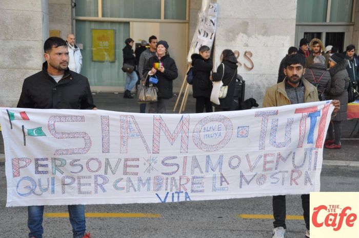 Trieste scende in piazza per la pace: il nuovo anno inizia con un messaggio di fratellanza