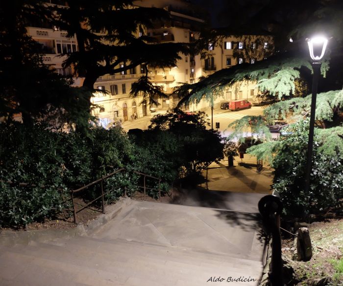 Il miracolo gentile di San Giacomo: quattro studentesse trasformano una caduta in speranza