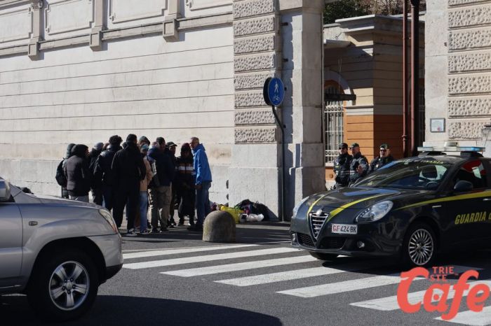 Sgombero in Porto Vecchio: trasferite 150 persone, ICS  «Sistema inefficace e mal organizzato» (VIDEO) 