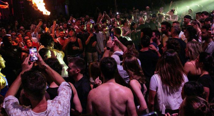 Padova Pride Village, si scaldano i motori: stasera diretta con il direttore artistico su Trieste Cafe