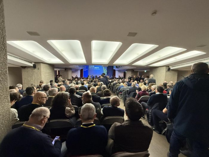 Il Partito Liberaldemocratico FVG denuncia: “Il petrolio russo continua a passare da Trieste”