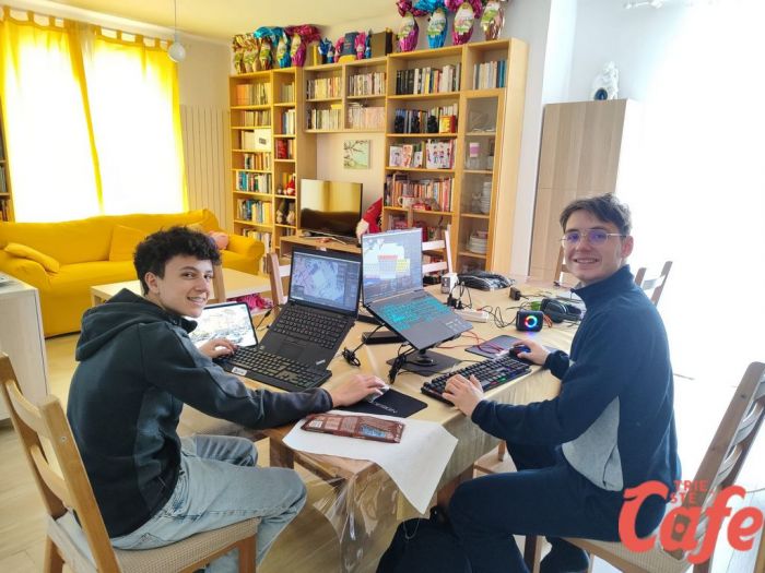 Trieste diventa un circuito virtuale: due studenti trasformano la città in una pista da gara (VIDEO)