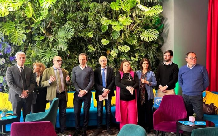 “Molte voci, nessun progetto”: Idea Giuliana replica alla sinistra e difende la linea dell’amministrazione