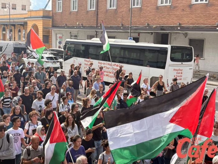 “La tregua è una menzogna”: venerdì presidio pro Palestina in piazza della Borsa a Trieste