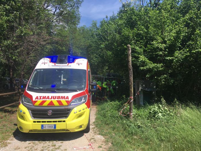 Fvg, cade in mountain bike procurandosi contusioni che gli impediscono il rientro in autonomia
