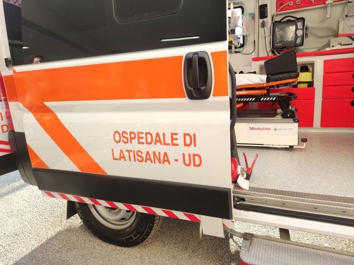 Cade dal tetto, morto un uomo in Fvg
