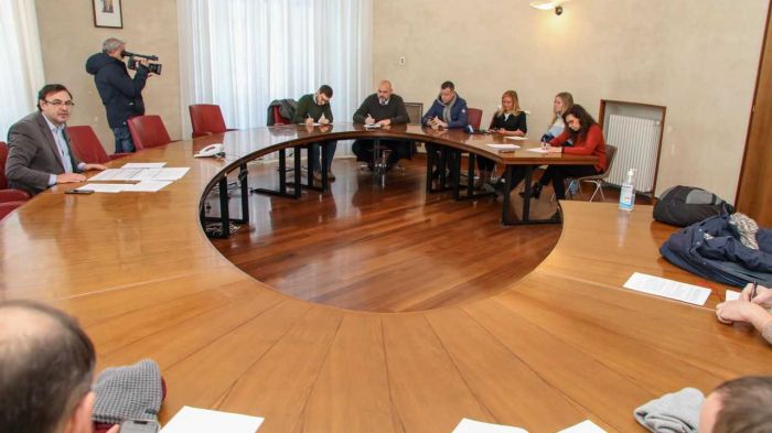 Prima variazione del bilancio, 61 milioni per completare opere e permettere pagamento puntuale delle aziende