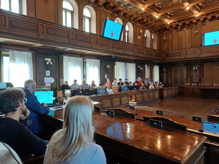 Presidente del Consiglio Comunale incontra gli studenti dell'Oberdan: al via il ciclo di incontri 