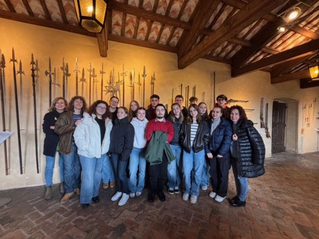 San Giusto parla tedesco: studenti del Petrarca traducono i pannelli del castello