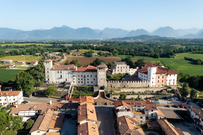 Castelli Aperti FVG torna sabato 6 e domenica 7 aprile con 22 dimore: c'è il Castello di Muggia