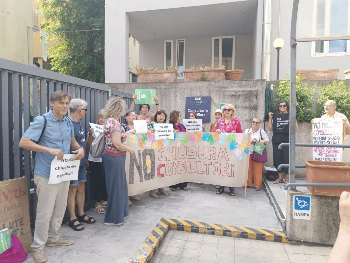 'Consultori familiari, stop ai servizi gratuiti': il comitato denuncia un peggioramento a Trieste