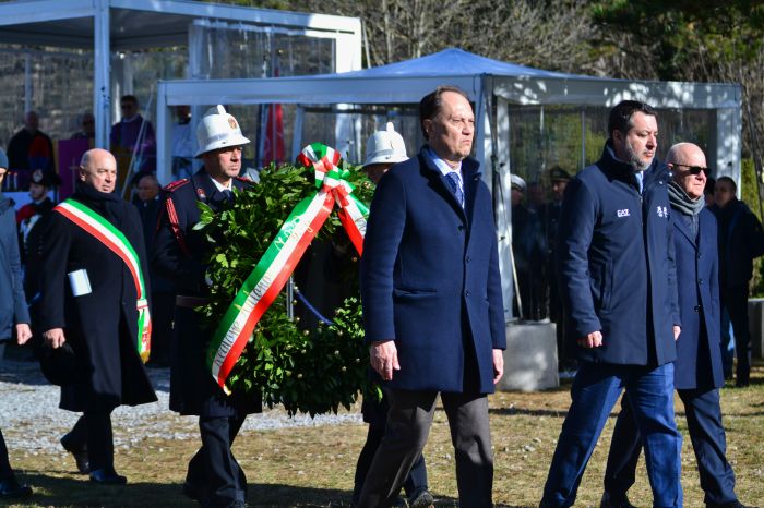 Cerimonia a Basovizza: Fedriga, Dipiazza e Governo uniti nel ricordo delle foibe e dell’esodo