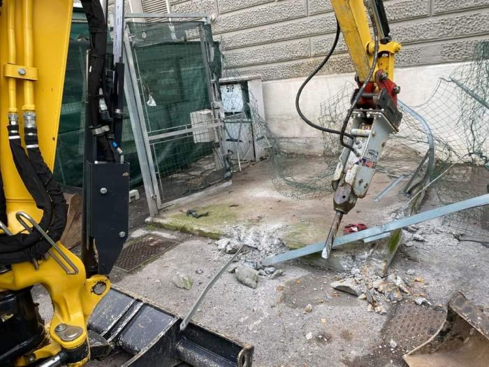 Molto soddisfatto Dipiazza: 'Dopo 20 anni tolto il piazzometro da via Coroneo"