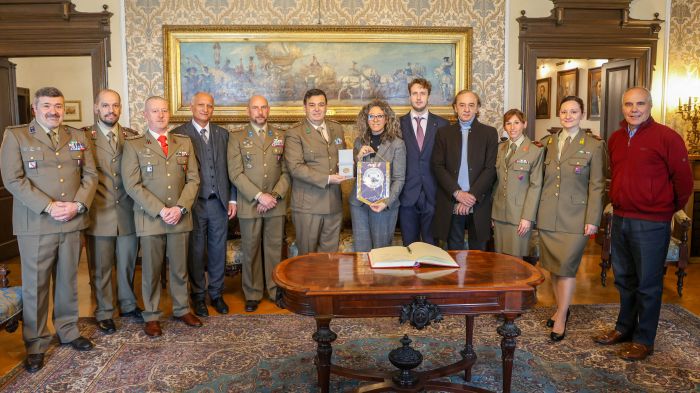 Il Vicesindaco ha consegnato il Sigillo trecentesco al circolo unificato dell'esercito di Trieste