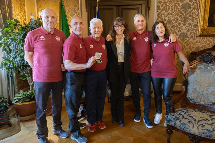 Il Gruppo Sportivo San Giacomo riceve la Medaglia Bronzea della Città di Trieste per l'80° anniversario