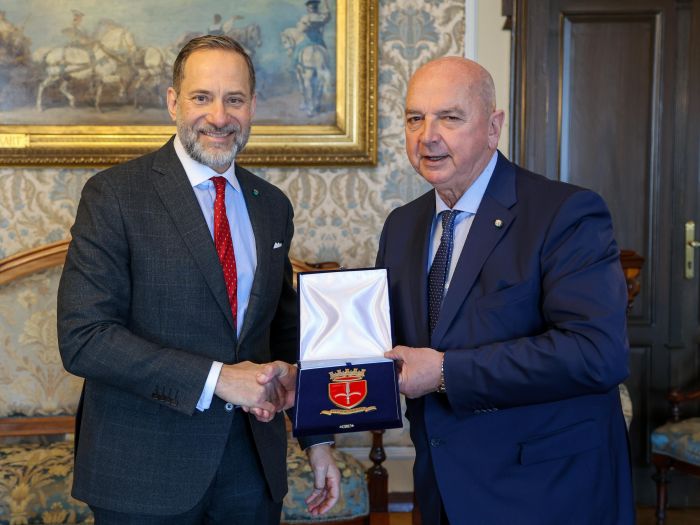 Il Sindaco Dipiazza riceve l'ambasciatore d'Austria in Italia
