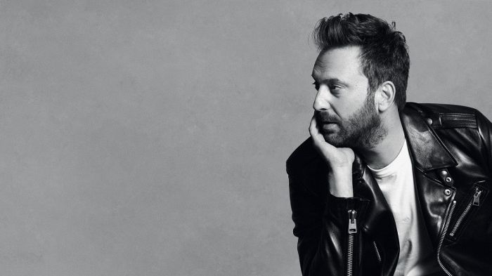  Cesare Cremonini, il tour degli stadi 2025 partirà l'8 giugno dallo stadio Teghil di Lignano Sabbiadoro! 