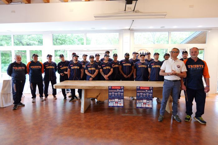 La IS Copy Junior Alpina torna in Serie A: presentata la squadra all’Avalon dopo 8 anni d’attesa