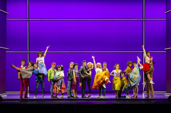 Grease, il musical cult di fine anno al Politeama Rossetti: inizio 2025 tra emozioni e rock’n’roll