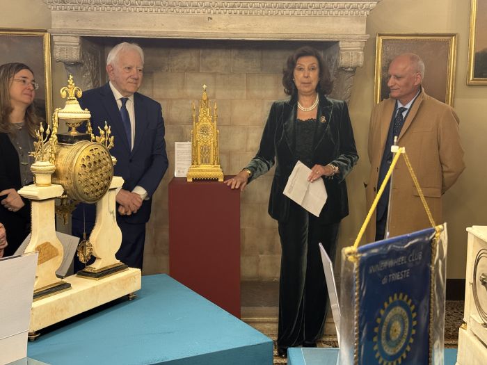 Quattro antichi orologi restaurati: nuova vita al Museo Sartorio