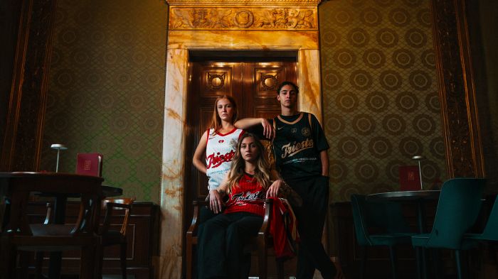 Pallacanestro Trieste svela le nuove maglie per la stagione 2025-2026